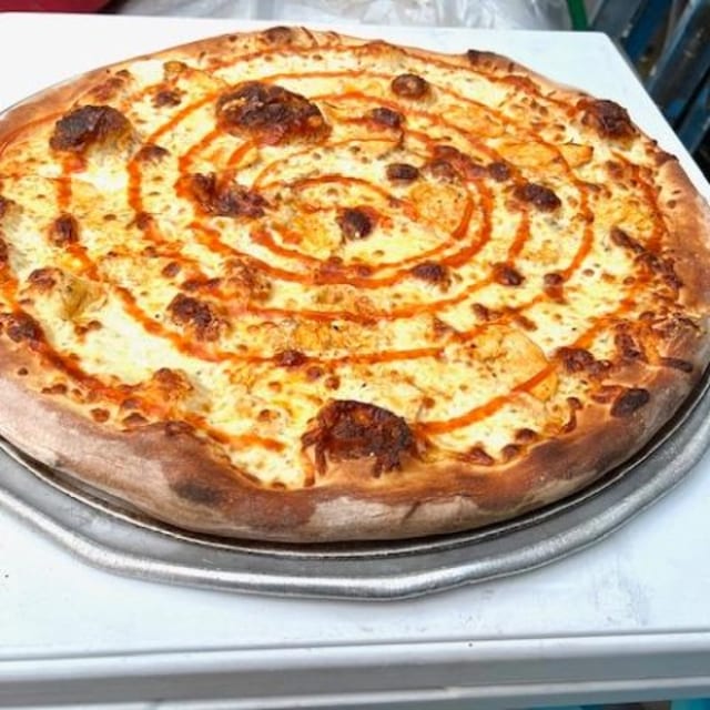 Chicken Buffalo Pie (15").