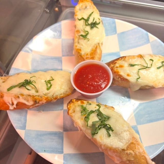 Mozzarella Garlic Bread (4).