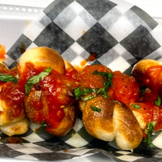 Garlic Knots.
